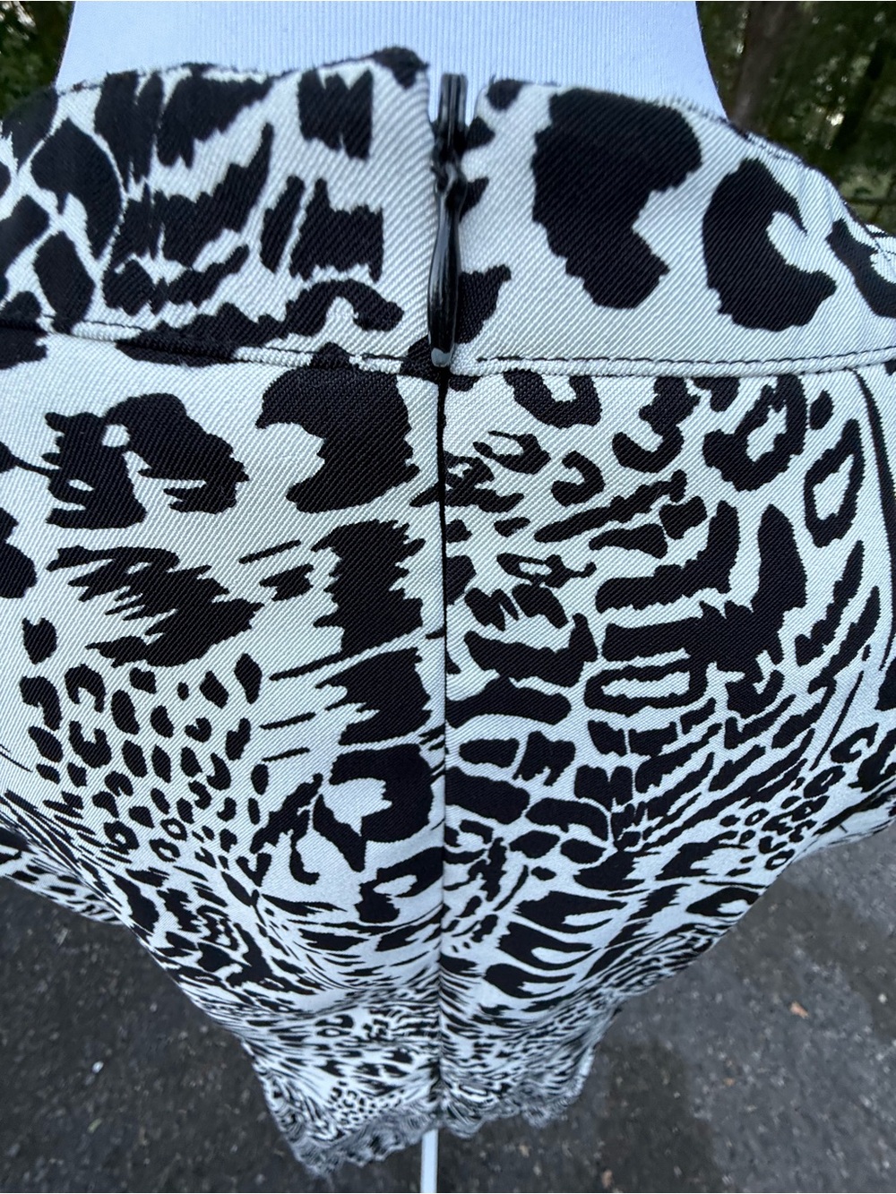 AGB Black & White Animal-Print Midi Sheath Dress - Picture 4 of 6